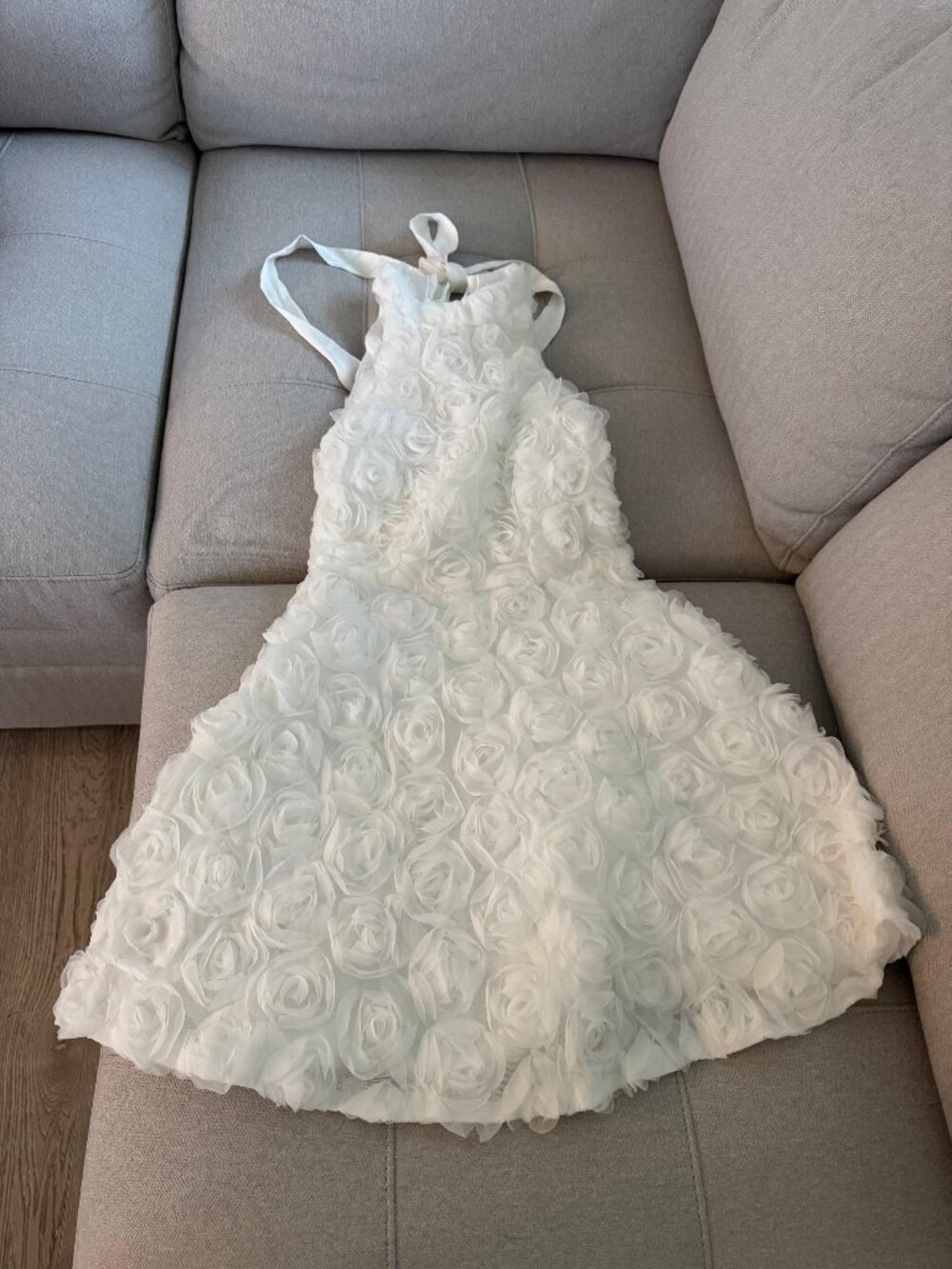 White floral dress (3D)